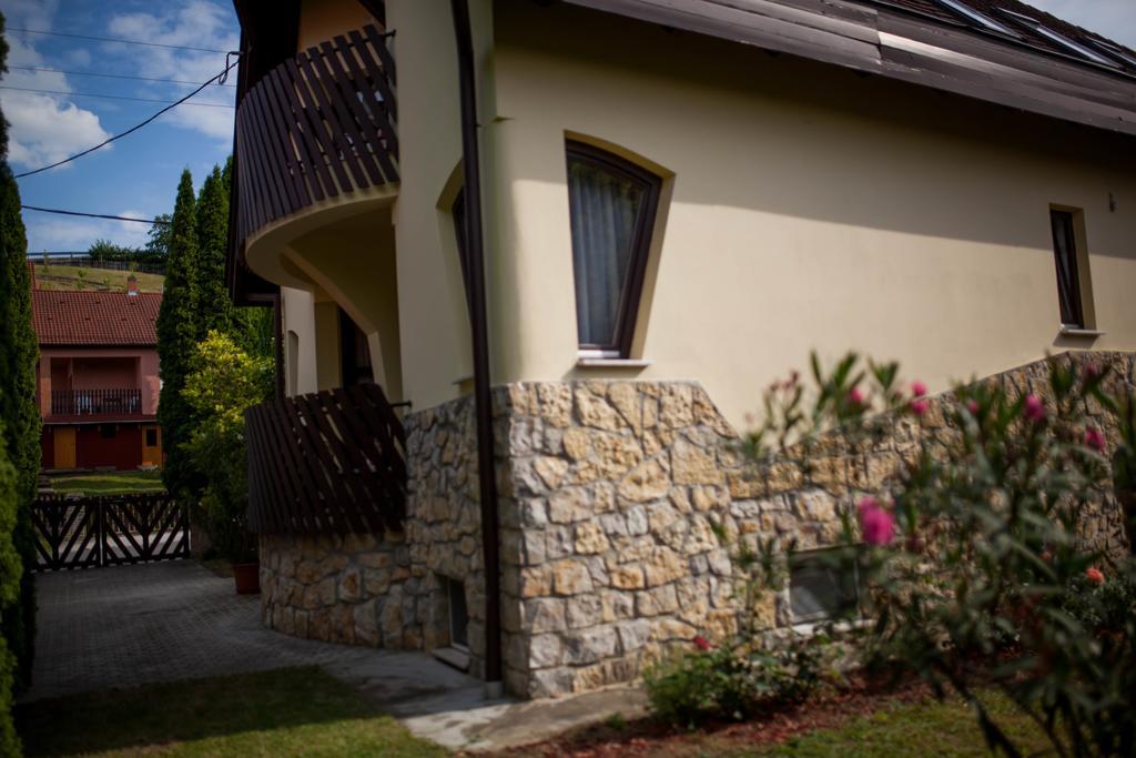 Rubin Apartman ザラカロシュ エクステリア 写真